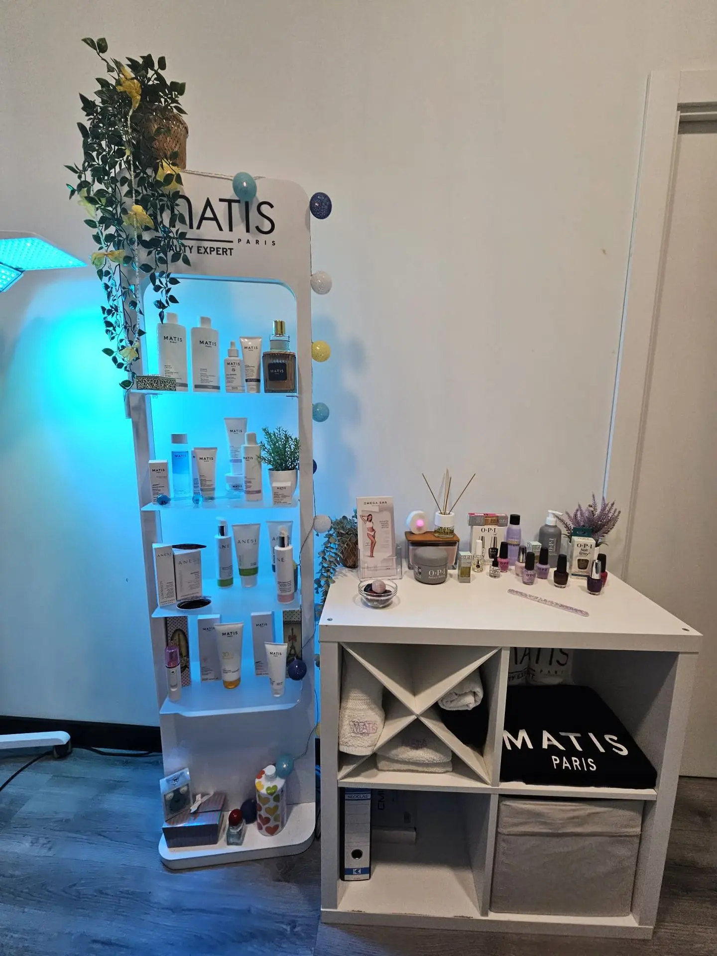 Productos profesionales de estética y cuidado facial en centro estético